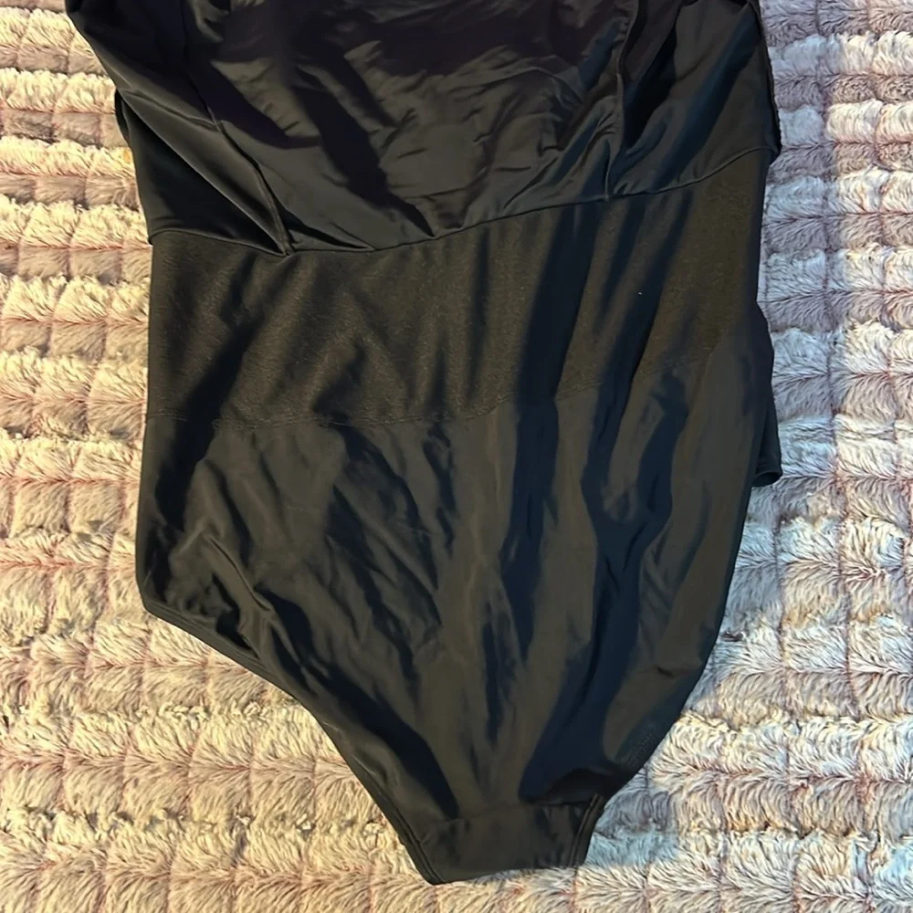 Women Basic Edition 1 piece bathing suit size 22w